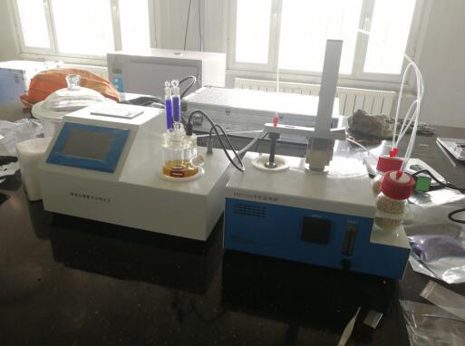 中石油玉門油田機(jī)械廠購(gòu)買我公司V310S-KHF卡氏水分儀+卡氏干燥爐檢測(cè)PE塑料中的水分 中石油玉門油田機(jī)械廠購(gòu)買我公司V310S-KHF卡氏水分儀+卡氏干燥爐檢測(cè)PE塑料中的水分